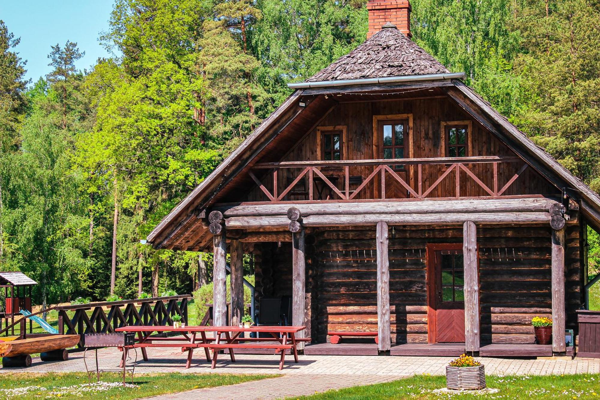 Lejasbisenieki Villa Turaida Exterior photo